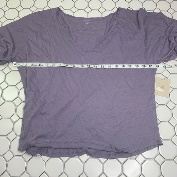 14th & Union Pleated Sleeve V-Neck Purple T-shirt size small - Picture 6 of 6